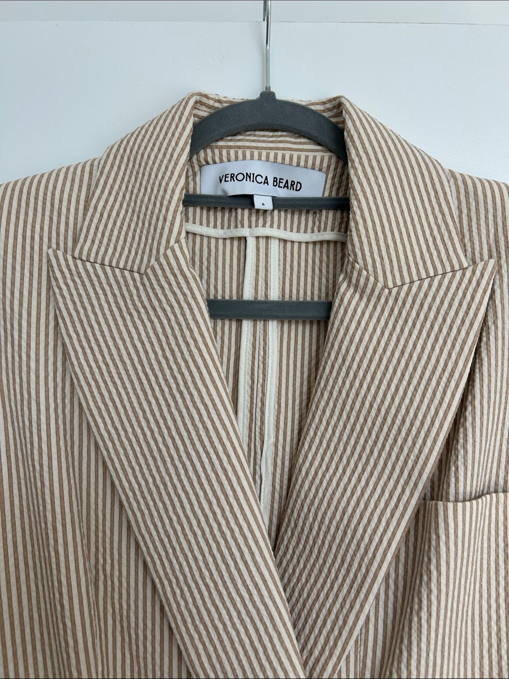 Veronica Beard Beige Pinstripe Double-Breasted Seersucker Blazer - Picture 2 of 7
